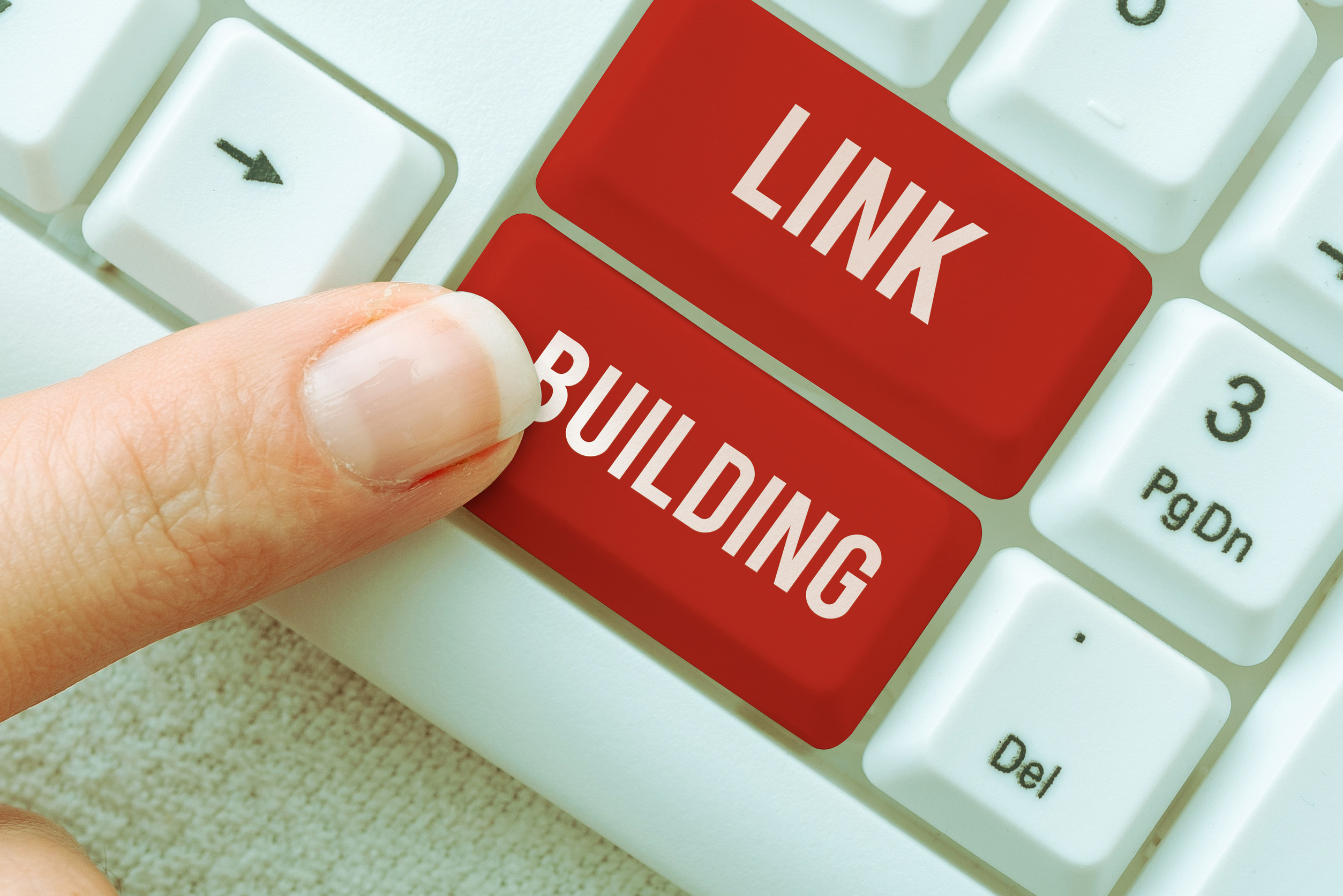 diagram showing internal linking structure to boost SEO and website navigation