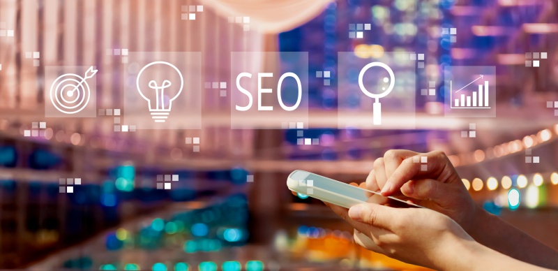 User experience (UX) impact on SEO showing mobile usability, fast loading, and intuitive navigation as key ranking factors for modern websites.