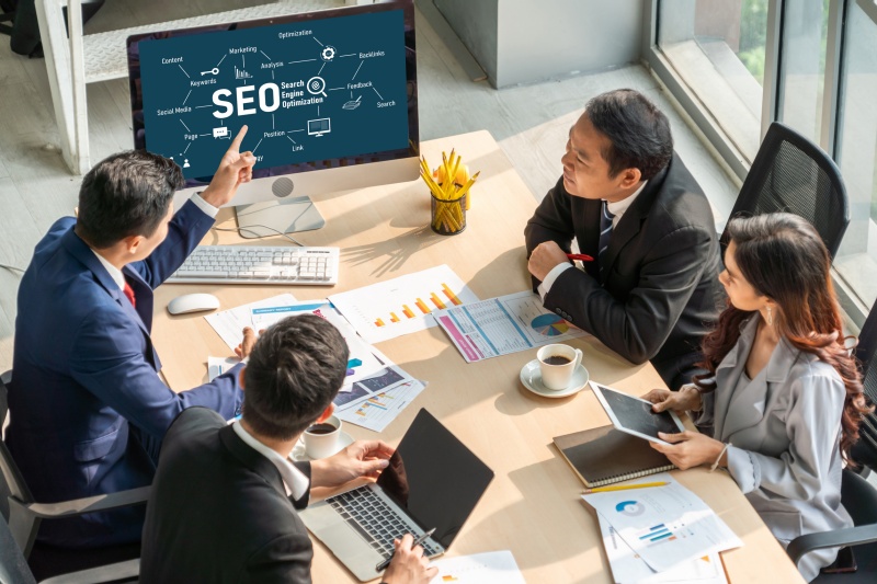 Structured data SEO guide showing schema markup implementation for enhanced search listings, improved CTR, and clearer content signals.